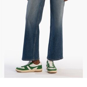 Kut from the Kloth Dark Blue Straight Leg Jeans
